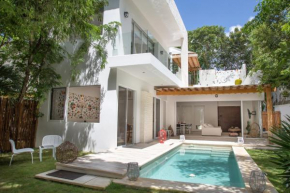 Luxury Private Villas , Private Pool, Private garden, Jacuzzi, 24hours security